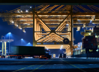 DP World moves 500,000 TEU across GCC road and rail networks DP World has successfully linked Jebel Ali and other locations in the UAE with destinations across the GCC region using road and rail