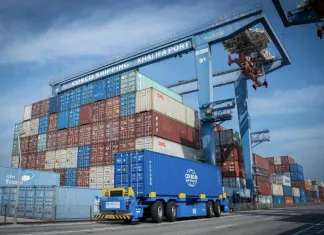Westwell enables autonomous satellite-free terminal operations at Khalifa Port Westwell chassis operating at CSP ADT in Khalifa Port