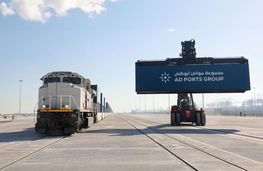 Story-6 The integrated service brings together Fujairah Terminals, the UAE National Rail Network and ICAD (AECAD) to support the movement of cargo to Abu Dhabi’s industrial zone