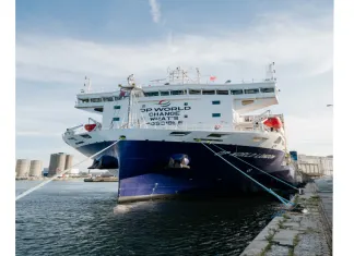 DP World names first dual fuel methanol vessel DP World London is the group’s first methanol dual fuel container vessel